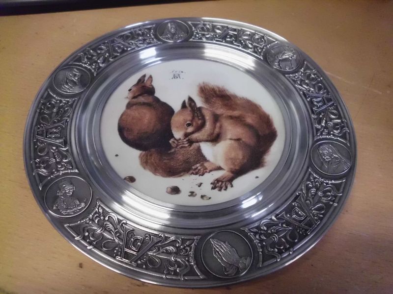 Wandteller Wandteller "Die Eichhörnchen"