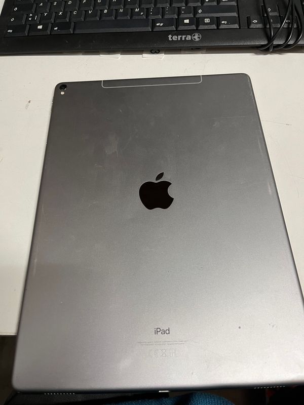 iPad A1671 DEFEKT