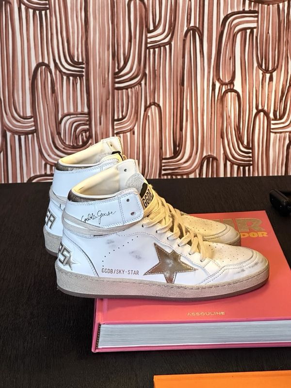 Golden Goose Sky Star Sneaker