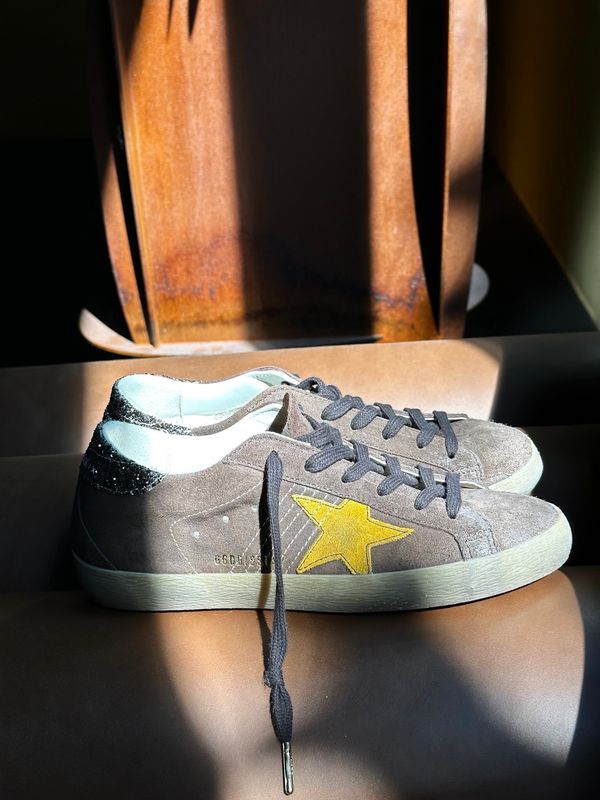 Golden Goose Super Star Sneaker