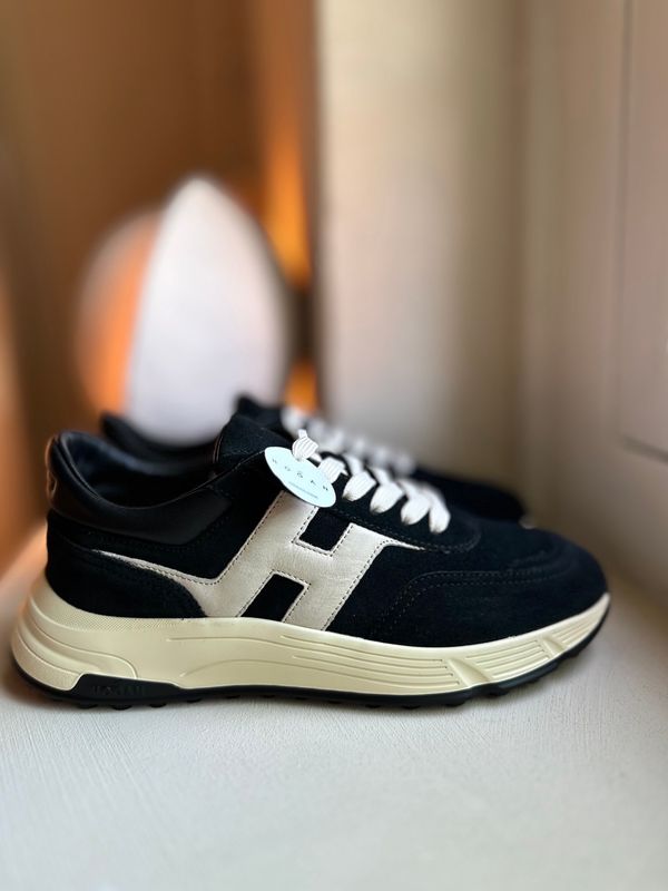 Hogan Hyperlight Sneakers