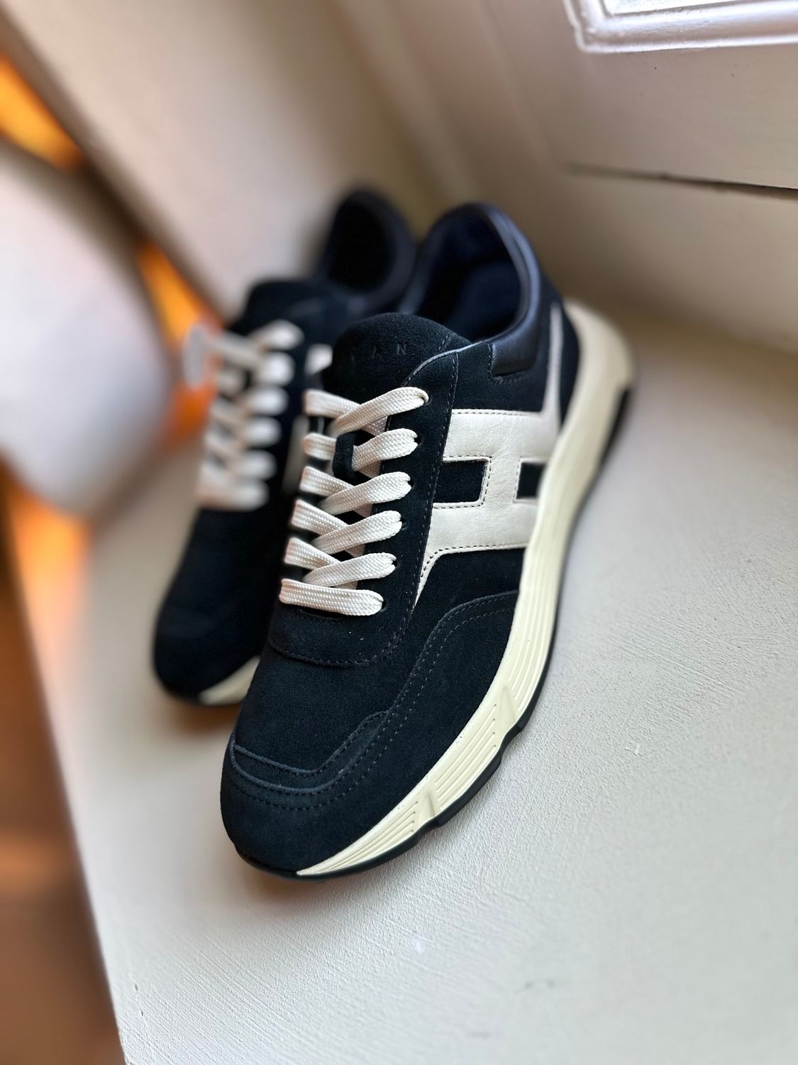 Hogan Hyperlight Sneakers
