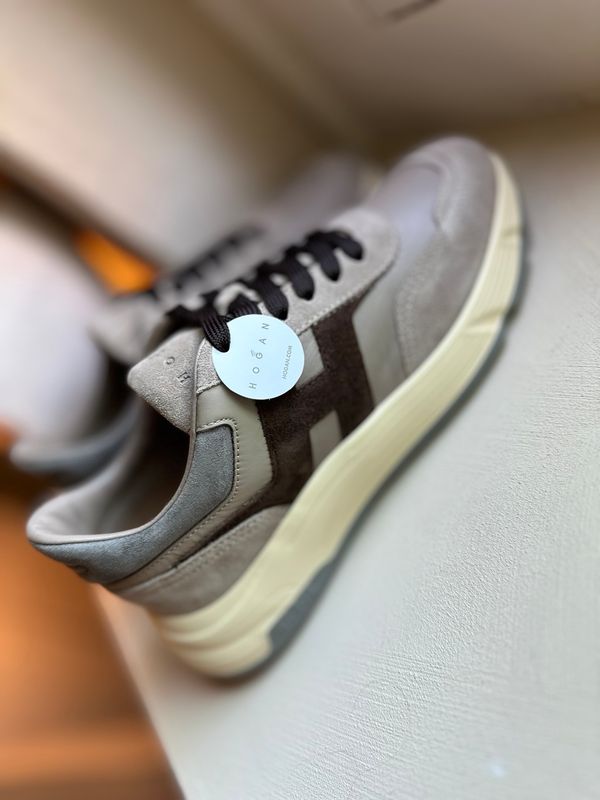 Hogan Hyperlight Sneakers