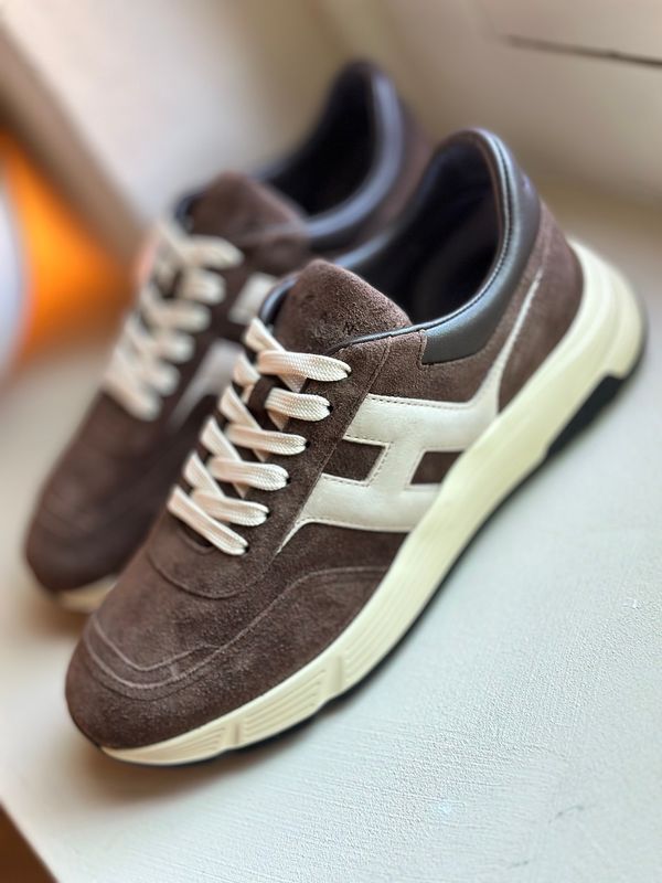 Hogan Hyperlight Sneakers