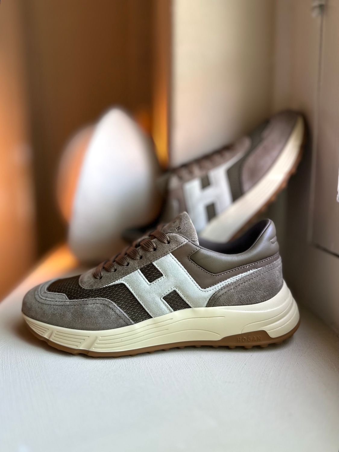 Hogan Hyperlight Sneakers