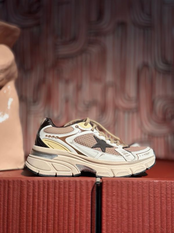 Golden Goose Lightstar Sneakers