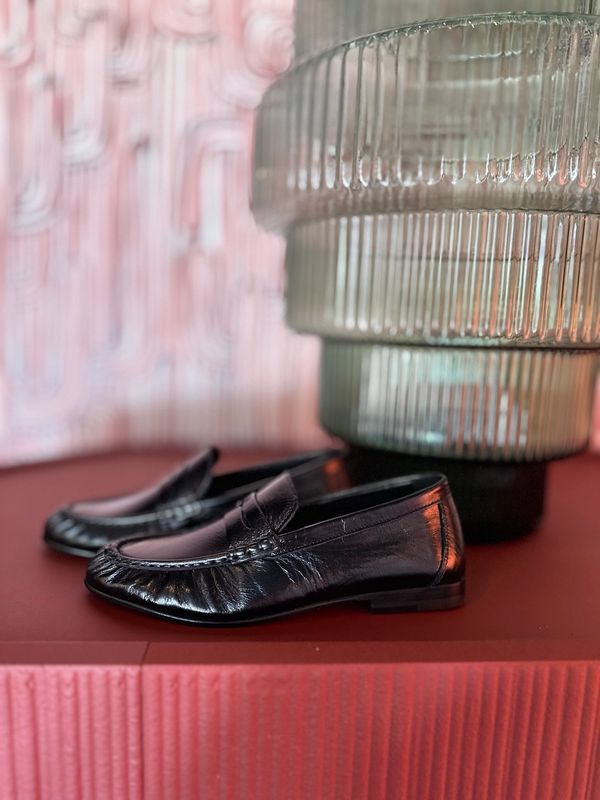 Posa Penny Loafer Wrinkle