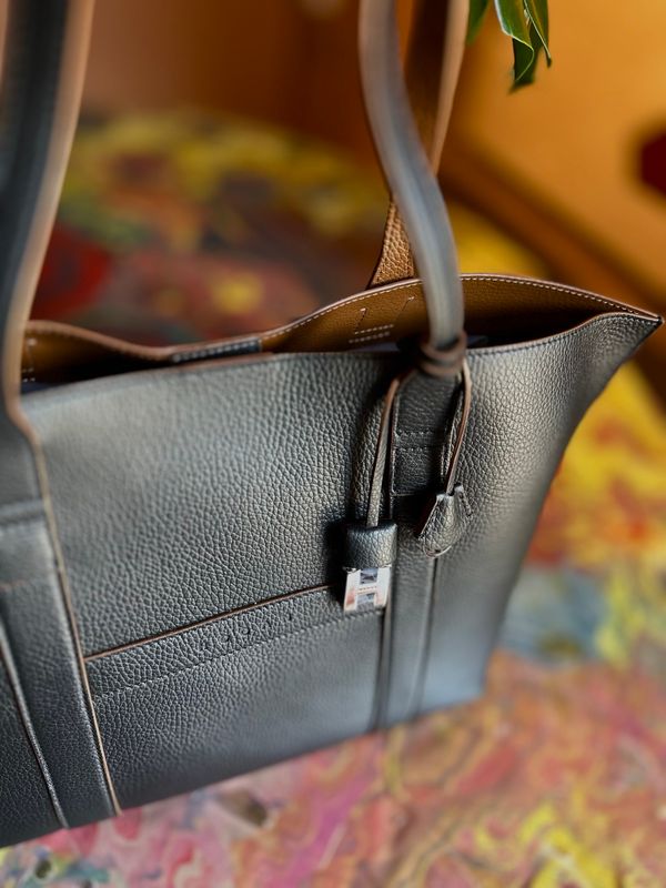 Hogan Script Media Bag