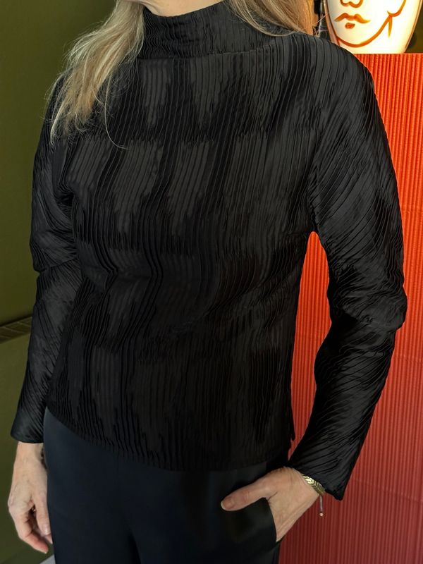 ROHE Top
