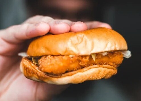 CHICKEN SANDWICH / BURGER