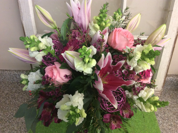 Great bouquet with texture in a vase