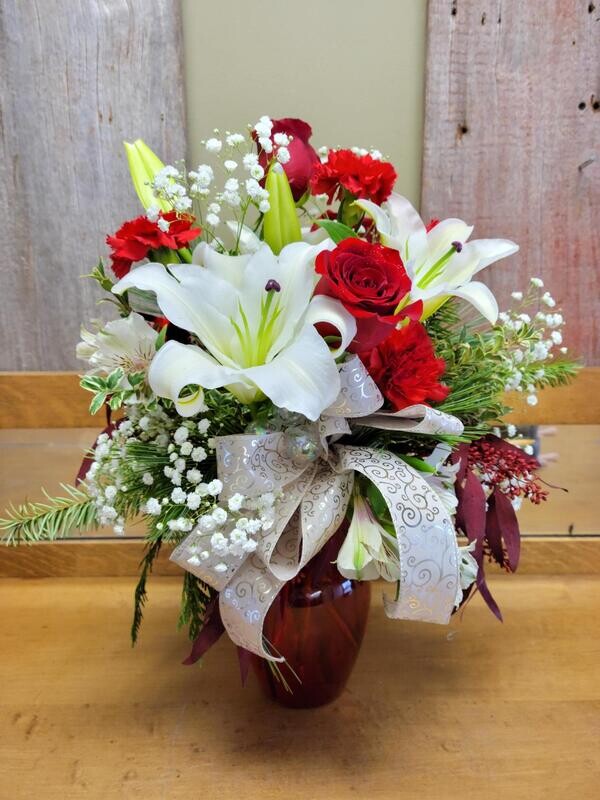 Holiday Cheer Vase Arrangement