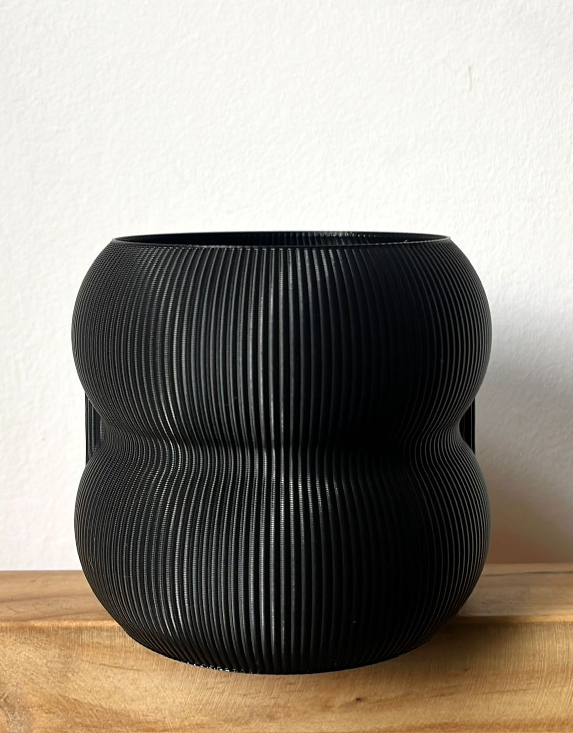 MACETA GORDO DOBLE MEDIANA NEGRA 3D 12CM