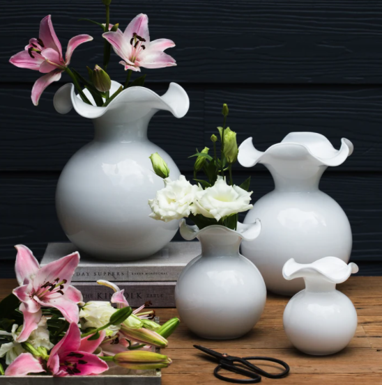 VIETRI Hibiscus Bud Vase WHITE HBS-8580W-GB