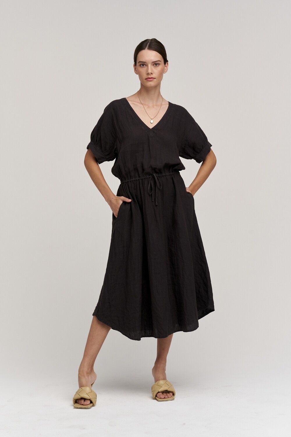 VELVET Nanette Black Puff sleeve dress