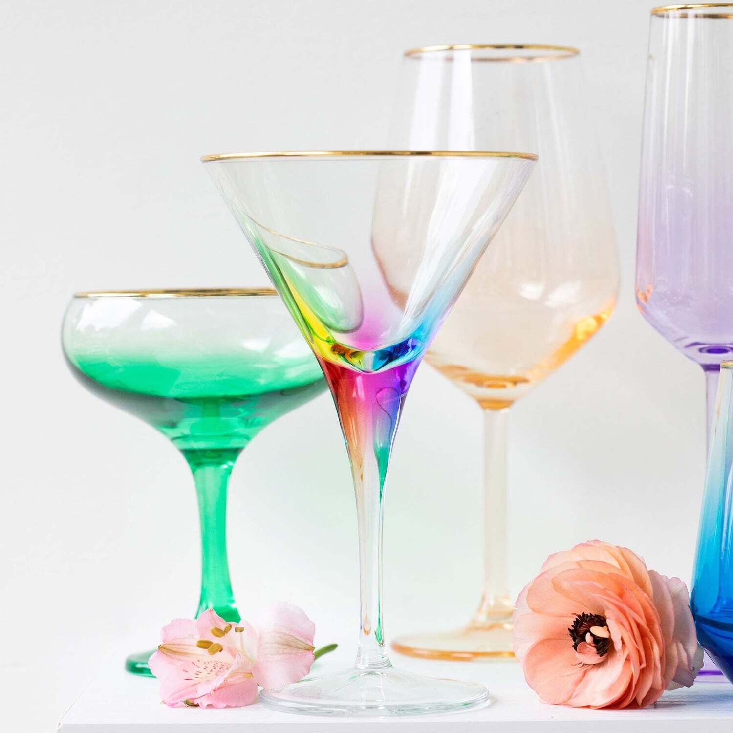 VIETRI Rainbow Martini Glass