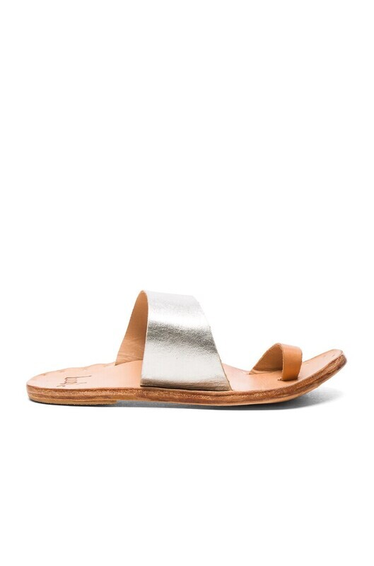 BEEK Finch Silver/Beach