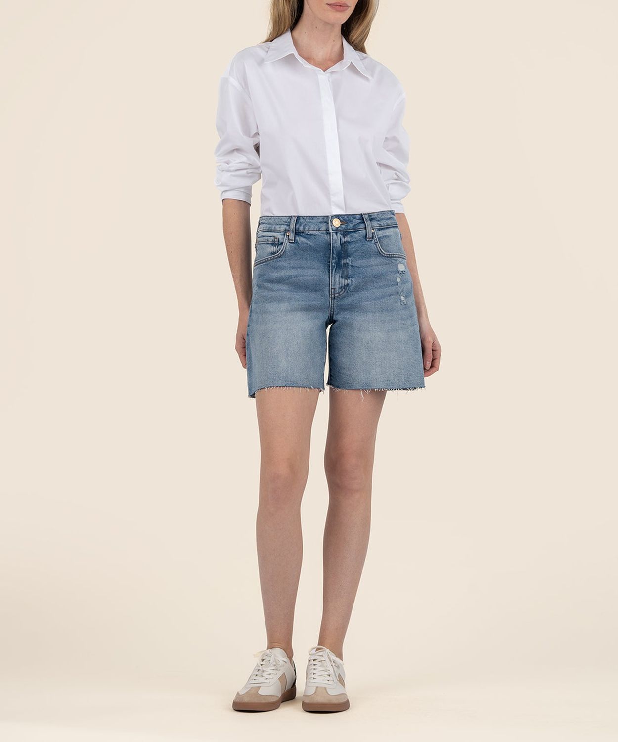 KUT Hailey High Rise Short W/ Raw Trim Focus