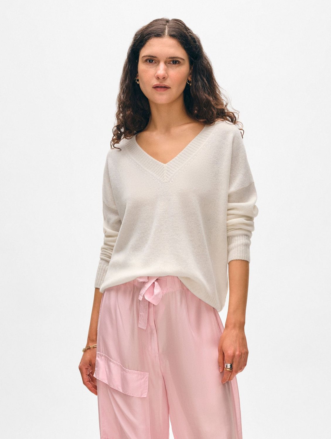WHITE+WARREN Cashmere Featherweight Vneck