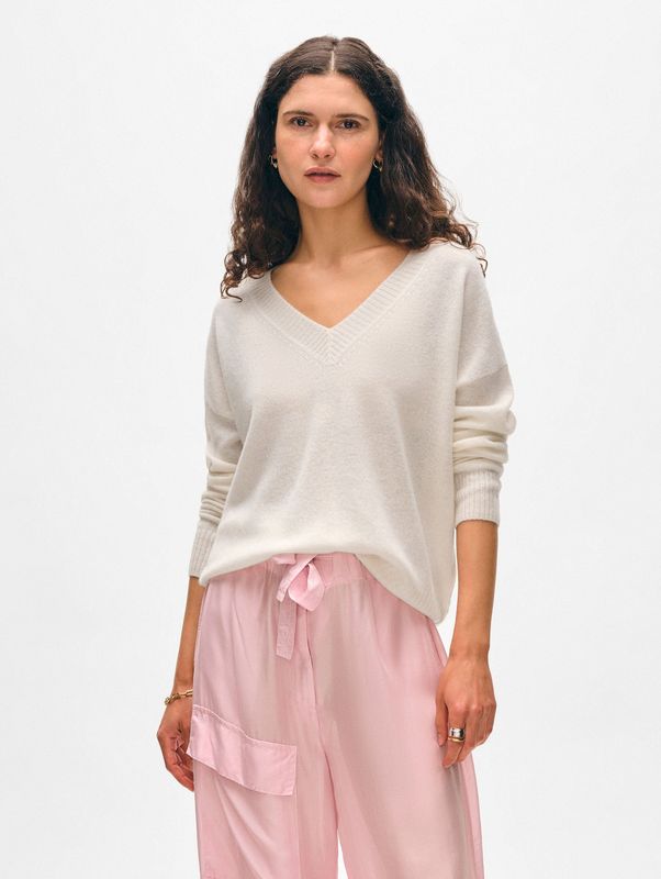 WHITE+WARREN Cashmere Featherweight Vneck