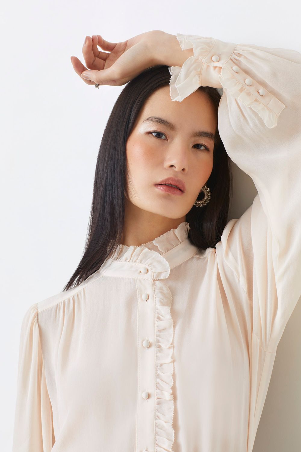 SUNCOO Leonor Ruffled Neck Blouse Blanc Casse