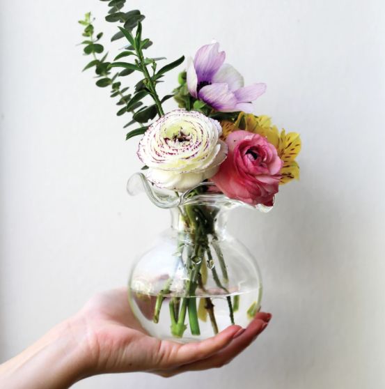 VIETRI Hibiscus Bud Vase CLEAR HBS-8580-GB VIETRI Hibiscus Bud Vase CLEAR HBS-8580-GB