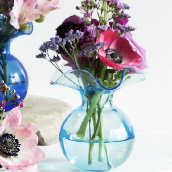 VIETRI Hibiscus Bud Vase AQUA HBS-8580AQ-GB VIETRI Hibiscus Bud Vase AQUA HBS-8580AQ-GB