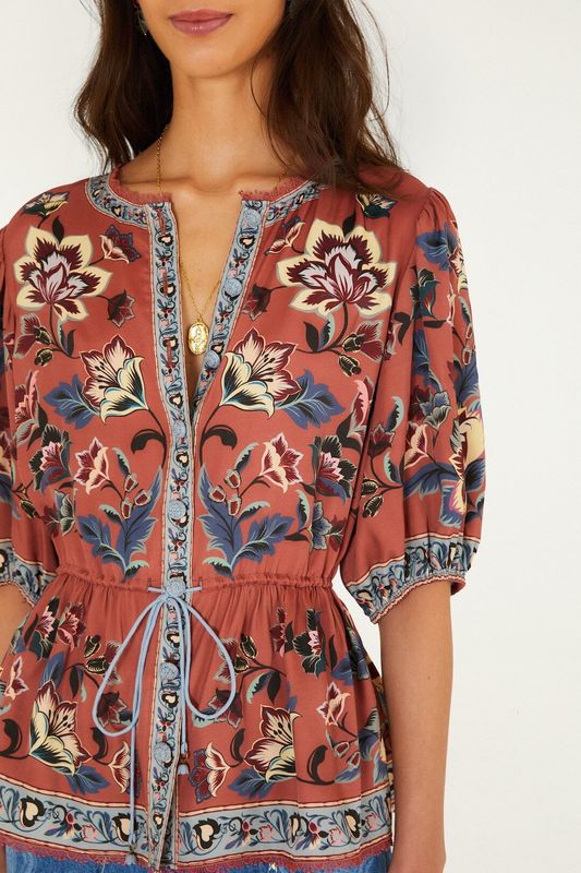 FARM RIO Floral Beauty Tapestry blush blouse