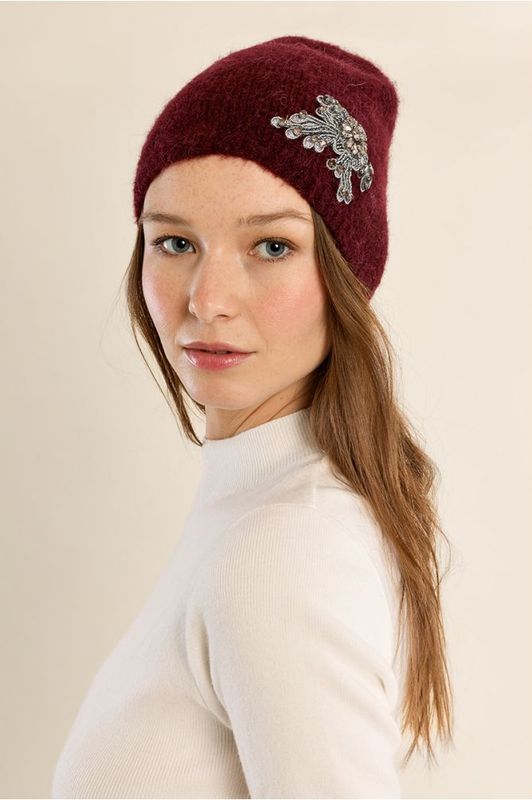 MOLLY BRACKEN Embellished Knit Hat MOLLY BRACKEN Embellished Knit Hat