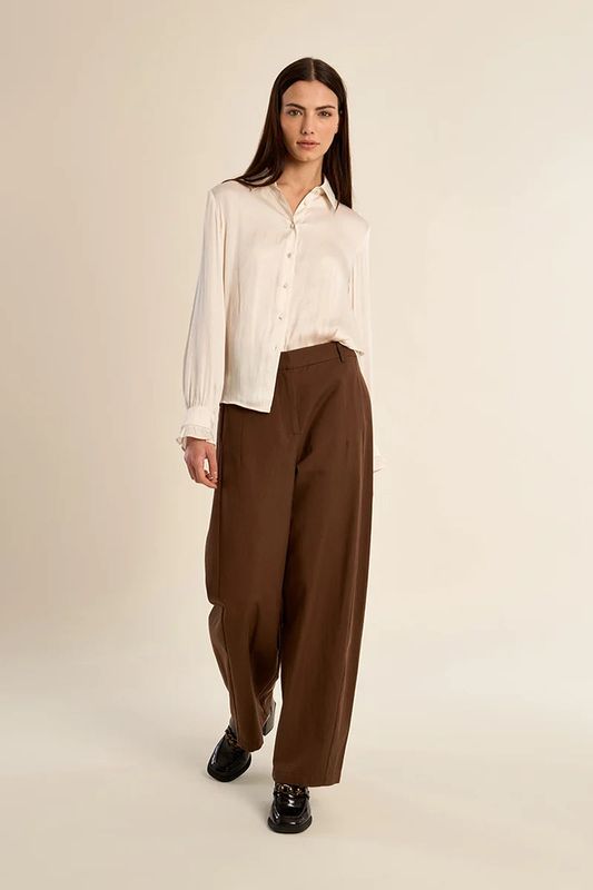 MOLLY Bracken Off White Silky Button Down Blouse MOLLY Bracken Off White Silky Button Down Blouse
