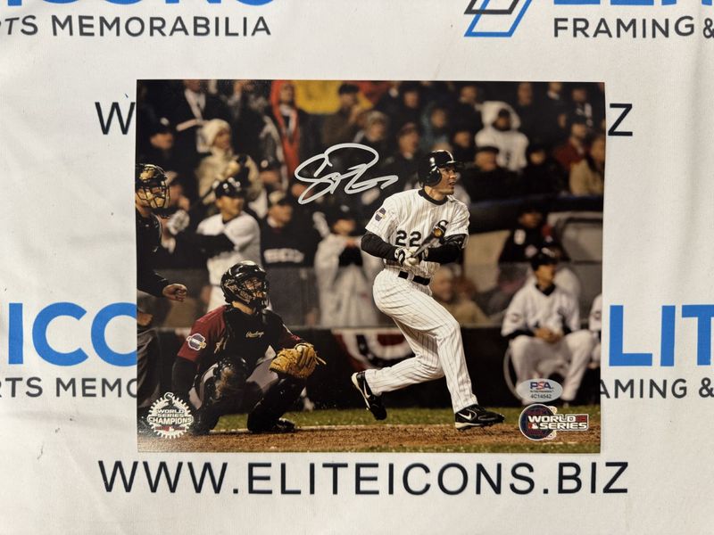 Scott Podsednik Signed 8x10 Photo (PSA COA) - 2