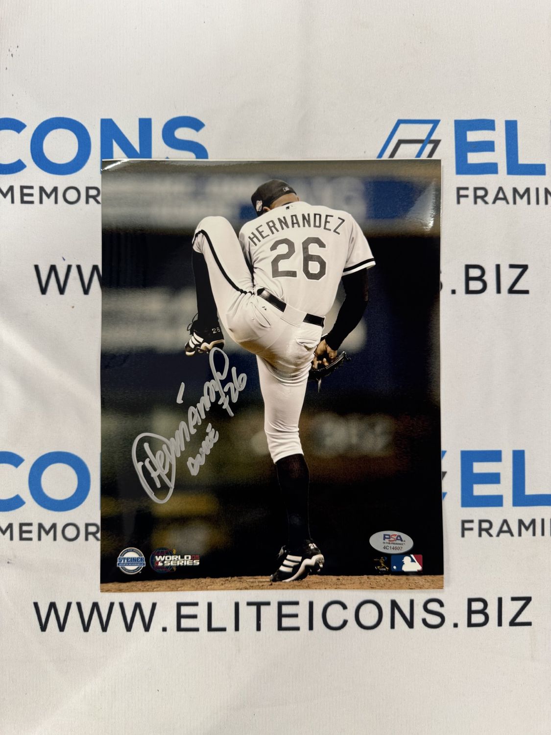 Orlando "El Duque" Hernandez Signed 8x10 Photo (PSA COA) - 1