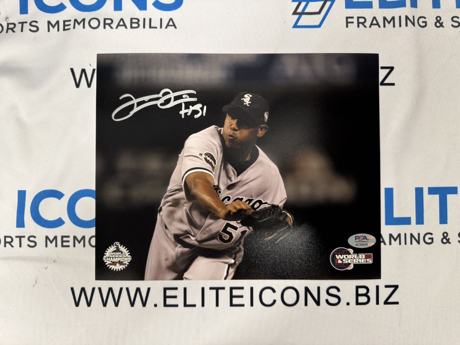 Luis Vizcaino Signed 8x10 Photo (PSA COA)