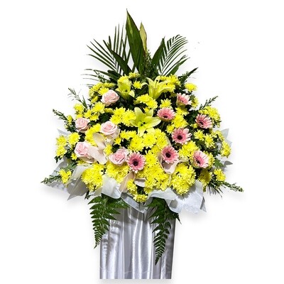 CD44 Peaceful Tribute Wreath