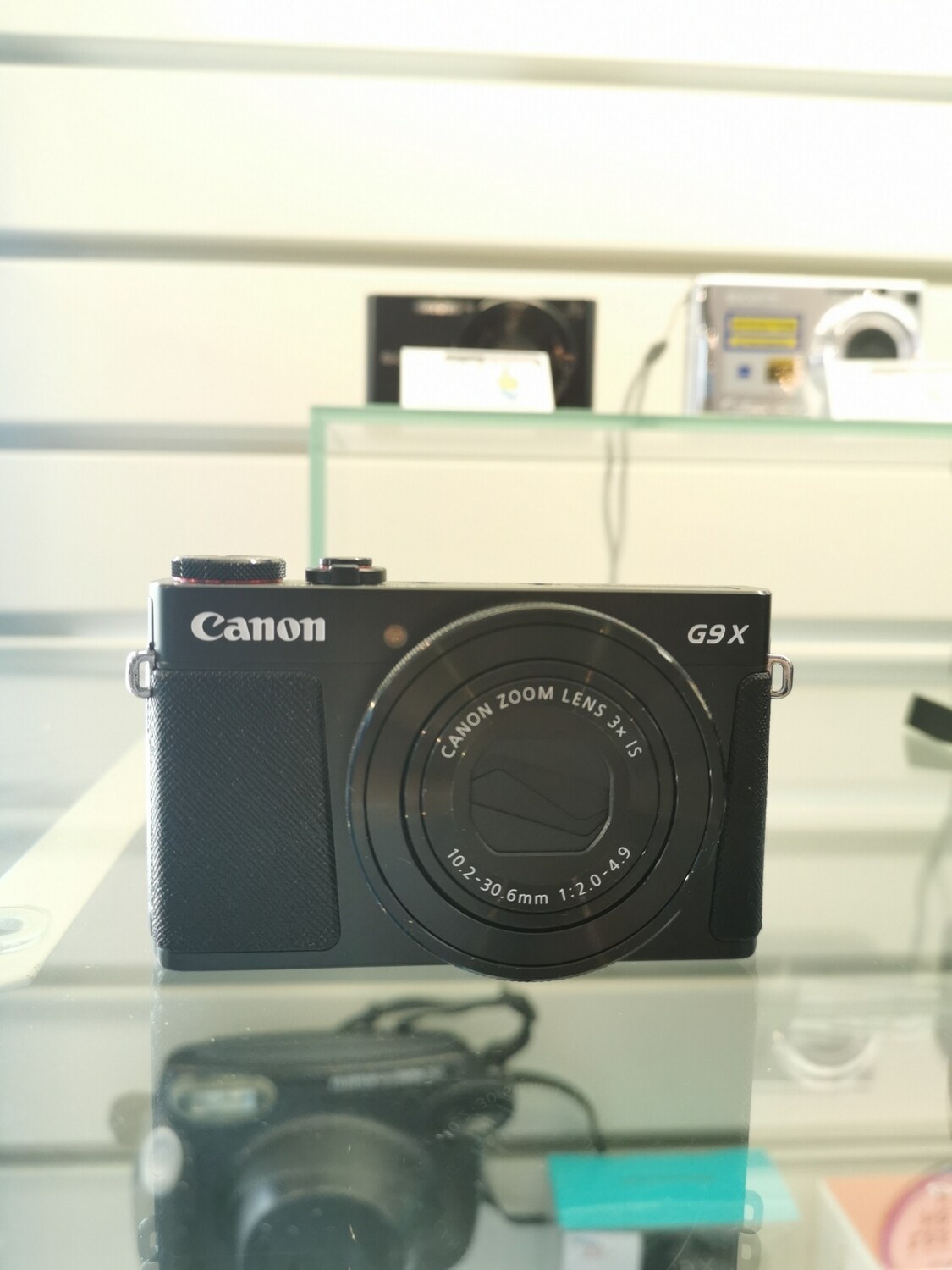 Canon Powers hot G9X Mark II