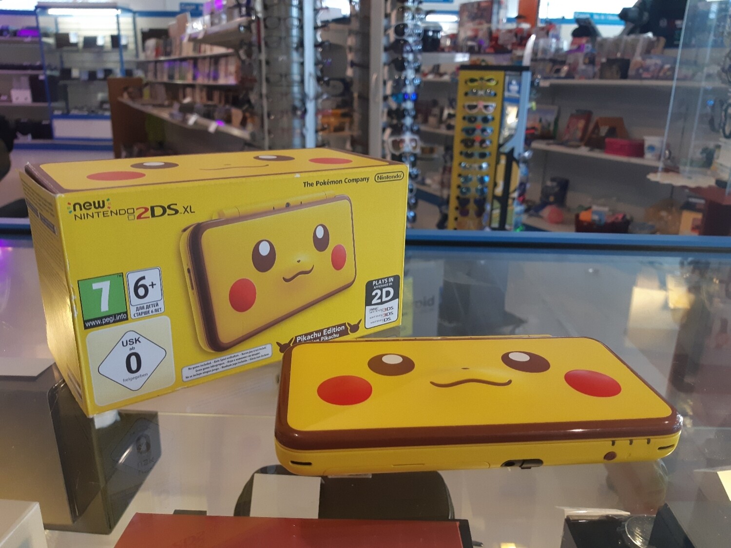 New 2DS XL Pikachu