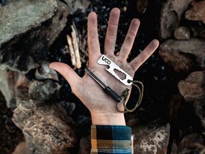 UCO SURVIVAL FIRE STRIKER zwart