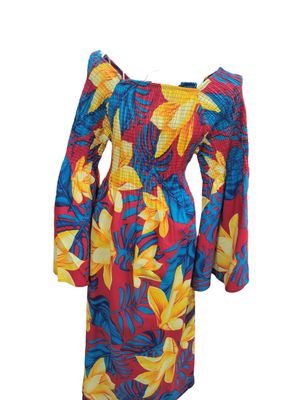 Long dress and flare sleeves Long dress and flare sleeves