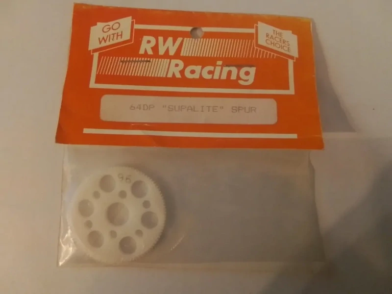 70T RW Racing Spur 64dp for 1/12