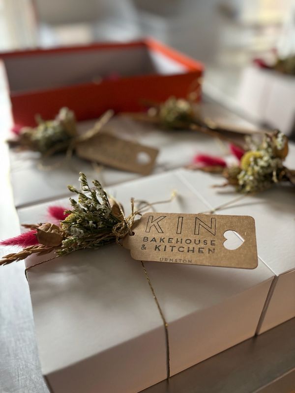 Mother's Day cake selection box
