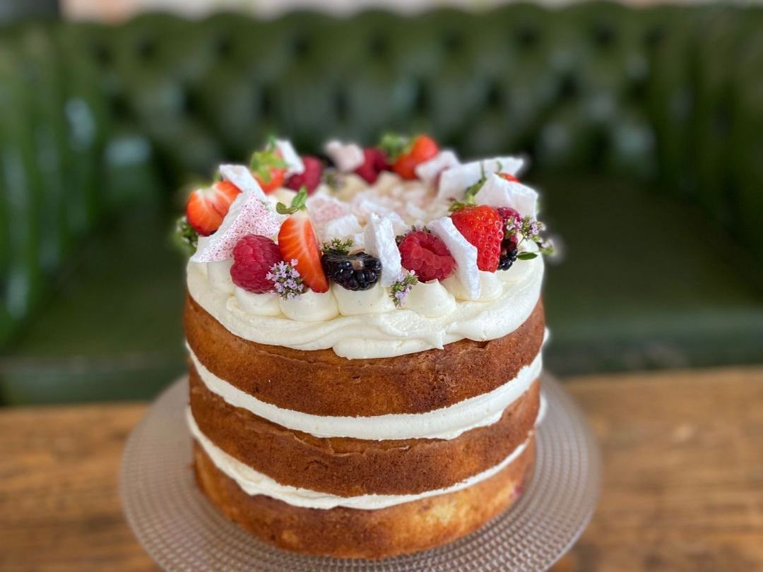 Eton mess cake
