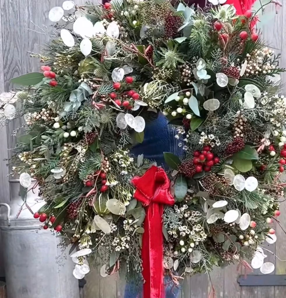Christmas wreath workshop tickets - Tuesday 2nd December