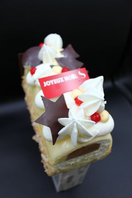 Mme Apple. Bûche pomme yuzu/creamcheese