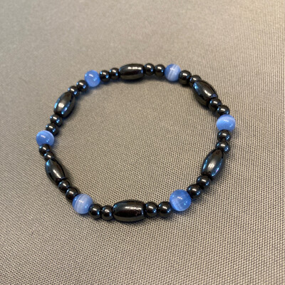 Magnetic bracelet blue pearl