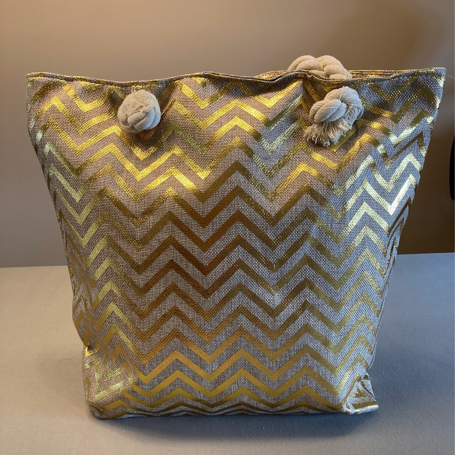 Strandtas zig-zag goud 44x38x15cm