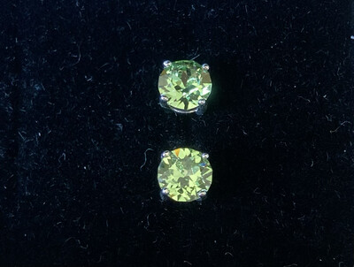 Oorbellen zilver Swarovski kristal groen