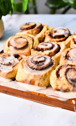 Y Cinnamon Buns