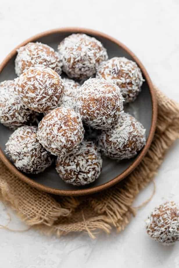 Nut Fudge Balls