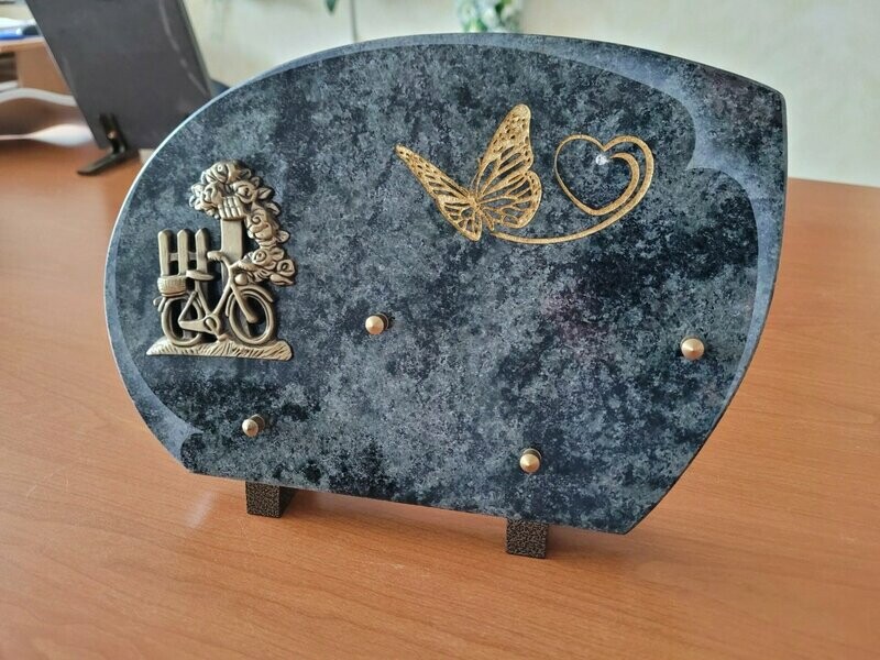 Plaque granit vert motif vélo