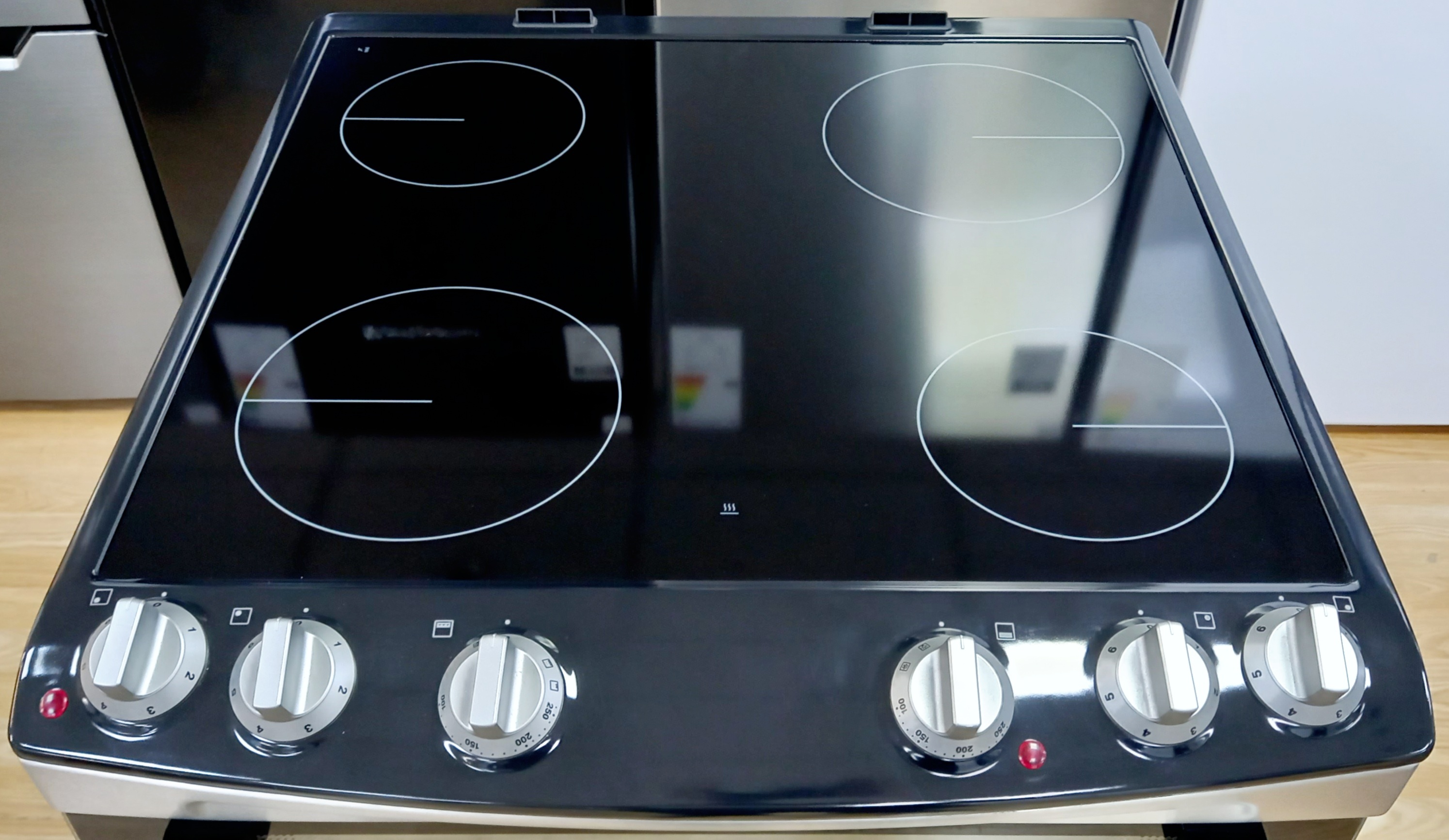 zanussi zcv660trxe 60 cm electric ceramic cooker